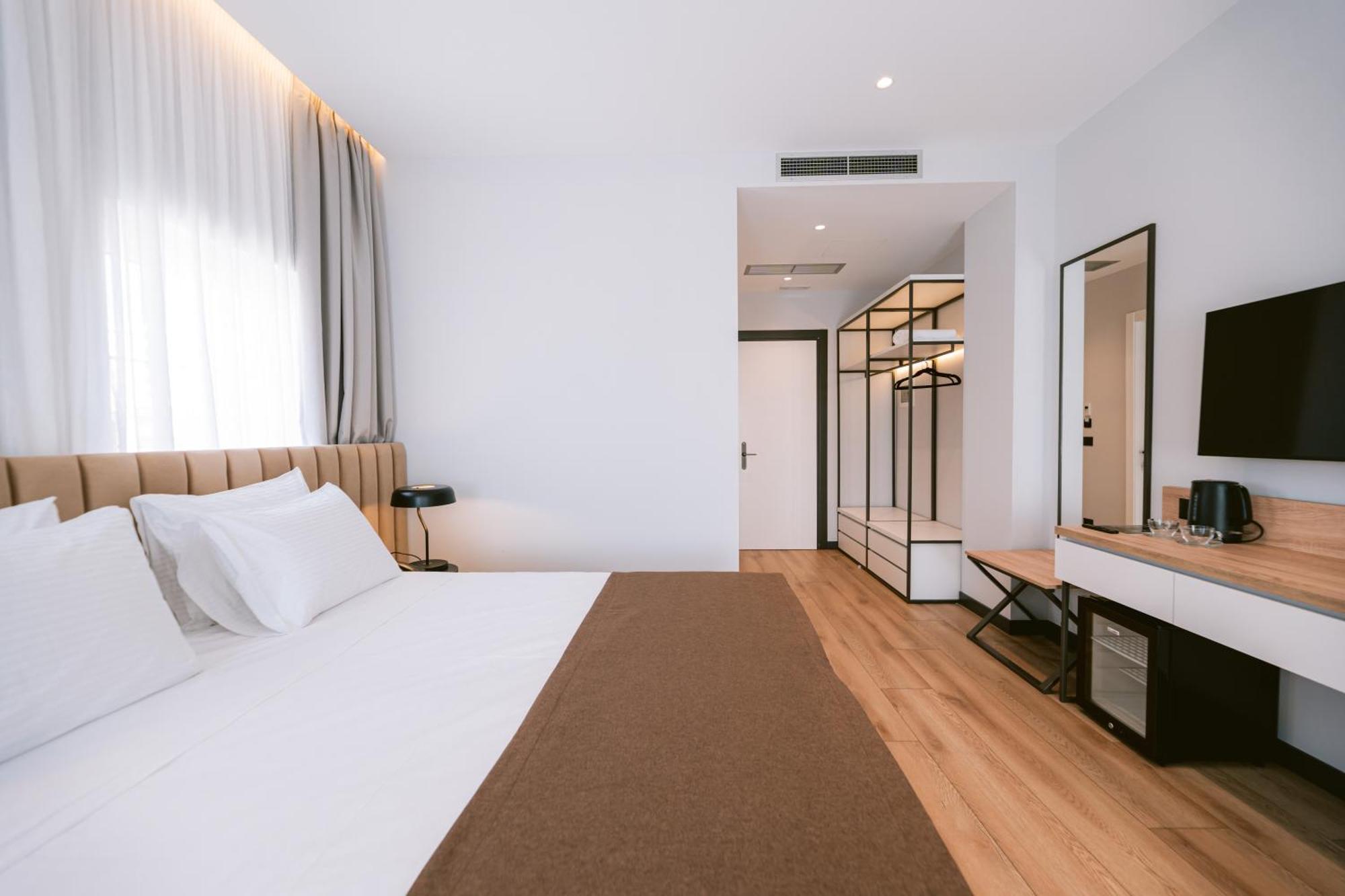Tribute Hotel Shkodër Esterno foto